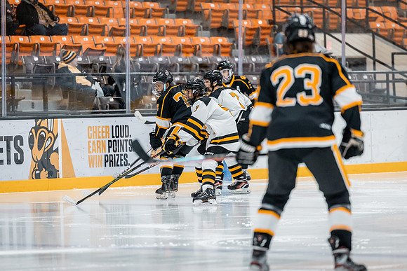 CMHKY vs UWM -2