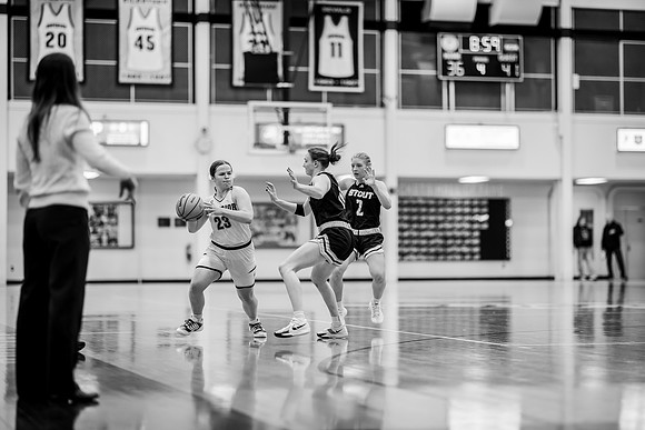 WBB vs STOUT -209