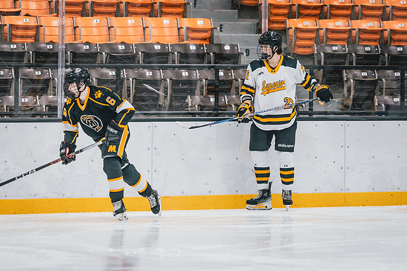 CMHKY vs UWM -30