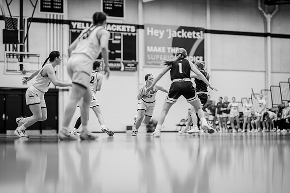 WBB vs STOUT -156