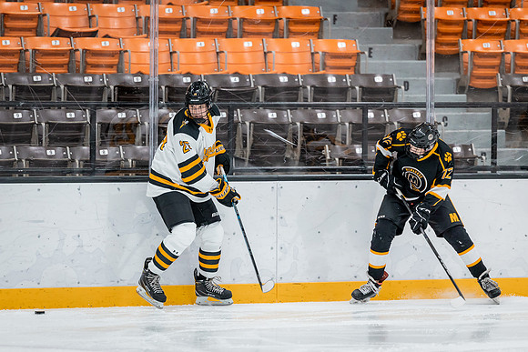 CMHKY vs UWM -6