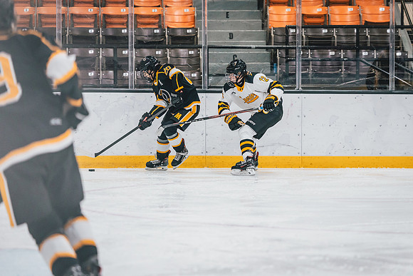 CMHKY vs UWM -33