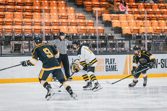 CMHKY vs UWM -27