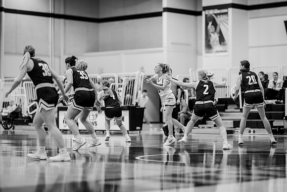 WBB vs STOUT -193