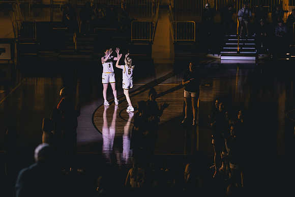 WBB vs STOUT -16