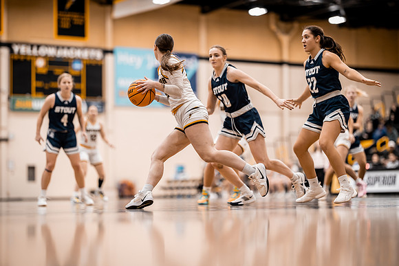 WBB vs STOUT -147
