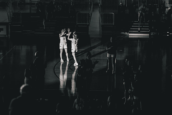 WBB vs STOUT -17
