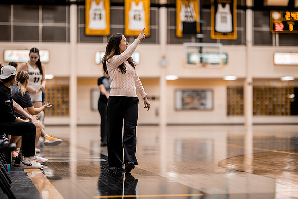 WBB vs STOUT -190