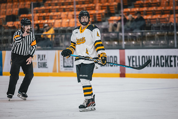 CMHKY vs UWM -157