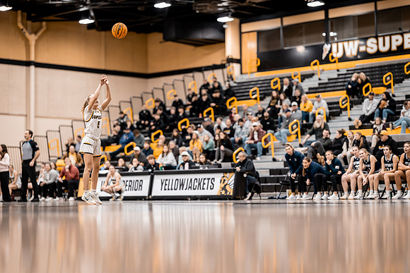 WBB vs STOUT -134