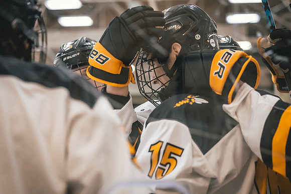 CMHKY vs UWM -153