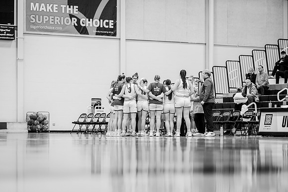 WBB vs STOUT -98