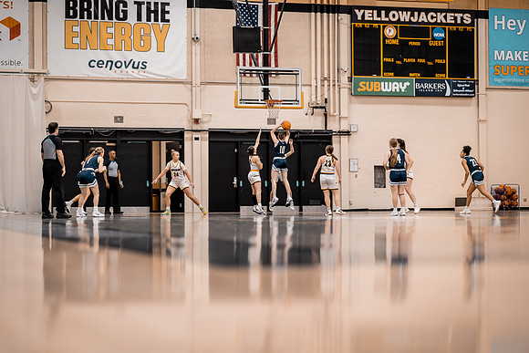 WBB vs STOUT -59