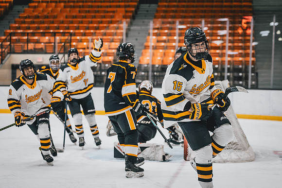 CMHKY vs UWM -144