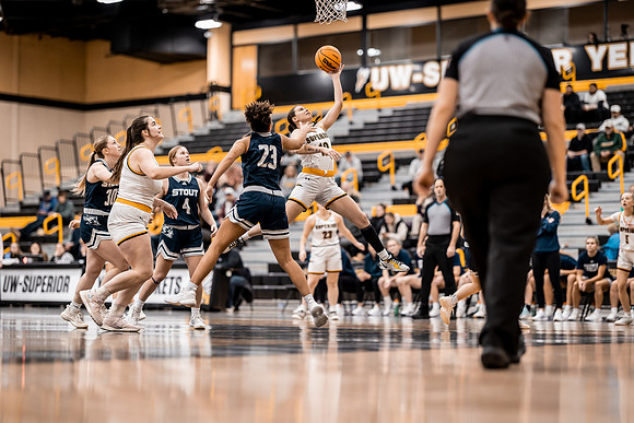 WBB vs STOUT -49