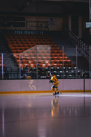 whky vs uwec-51