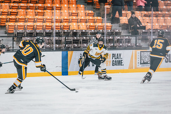 CMHKY vs UWM -49