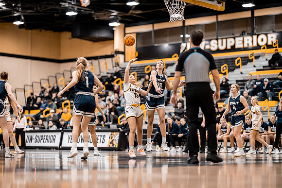 WBB vs STOUT -74