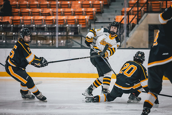 CMHKY vs UWM -72