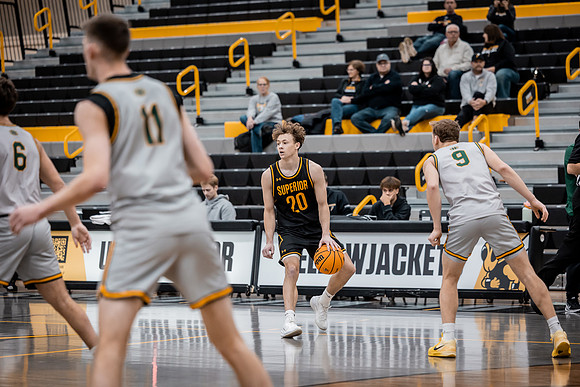 MBB vs SNC -83