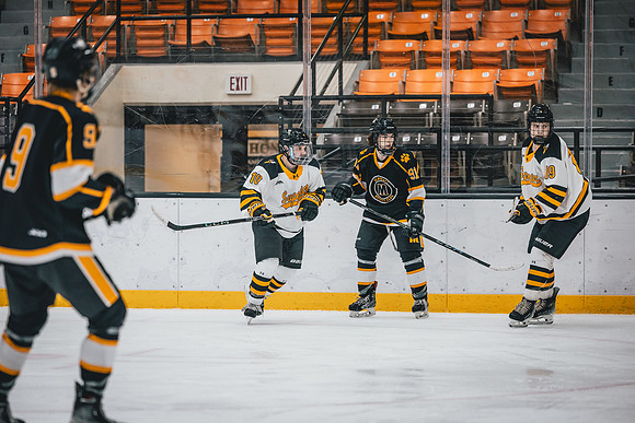 CMHKY vs UWM -125