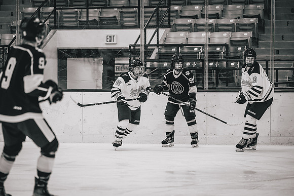 CMHKY vs UWM -126