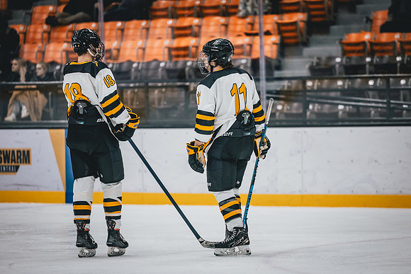 CMHKY vs UWM -132