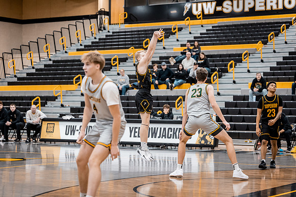 MBB vs SNC -103