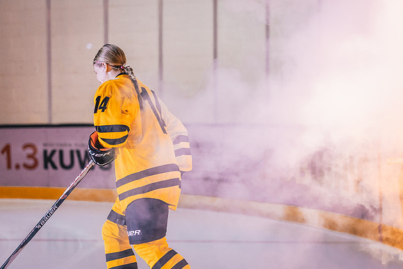 whky vs uwec-28