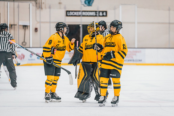 whky vs uwec-100