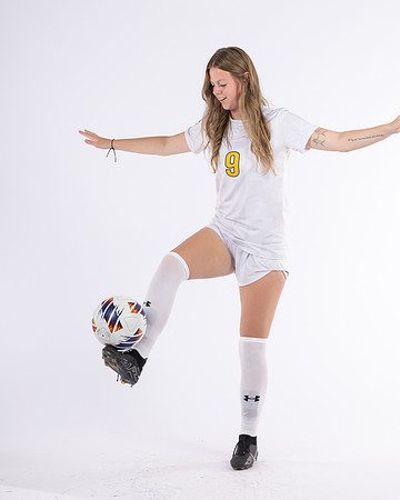 9 Brynne Crystal White 17