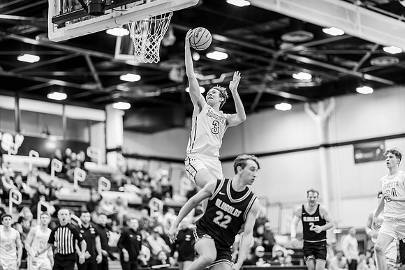 UWS MBB vs UWEC-67