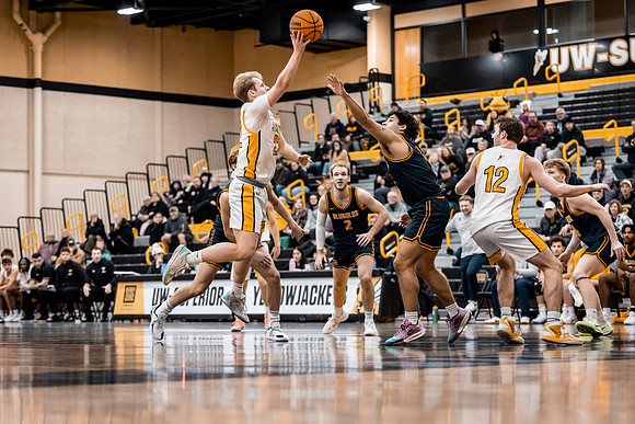 UWS MBB vs UWEC-7