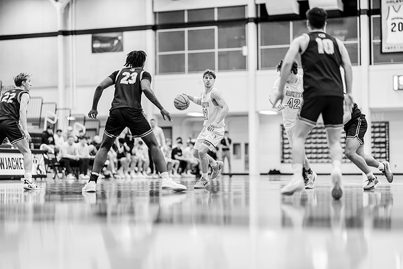 UWS MBB vs UWEC-99