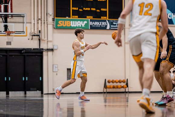 UWS MBB vs UWEC-5