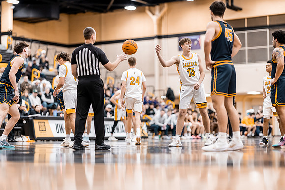UWS MBB vs UWEC-161