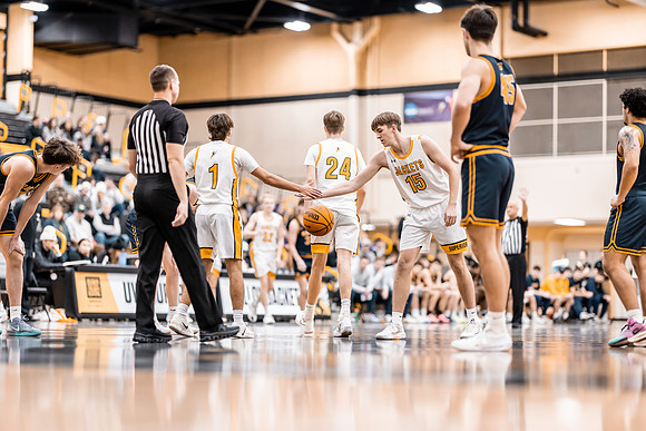 UWS MBB vs UWEC-159
