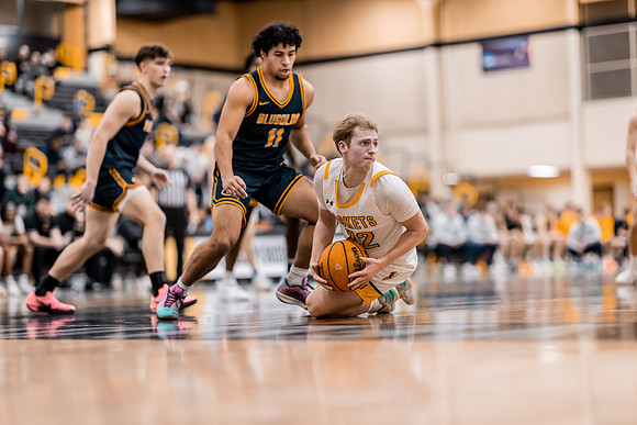 UWS MBB vs UWEC-88