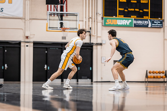 UWS MBB vs UWEC-10