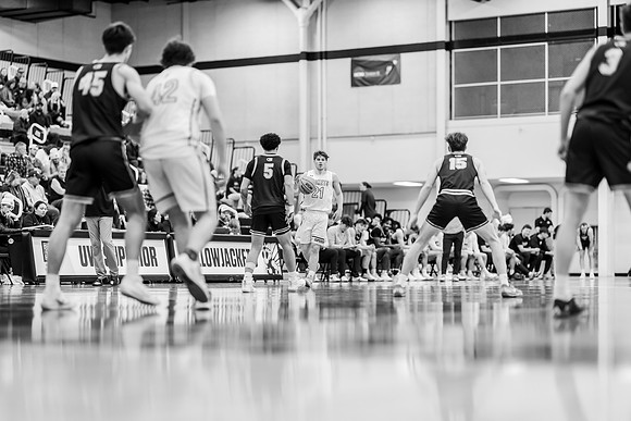 UWS MBB vs UWEC-115