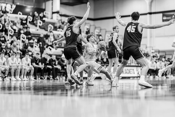 UWS MBB vs UWEC-138