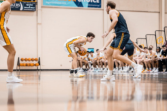 UWS MBB vs UWEC-25