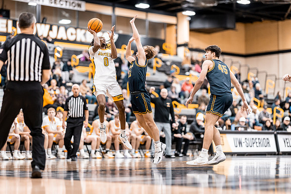 UWS MBB vs UWEC-119