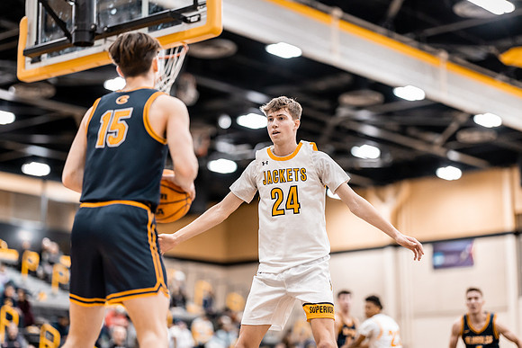 UWS MBB vs UWEC-141