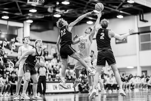 UWS MBB vs UWEC-78