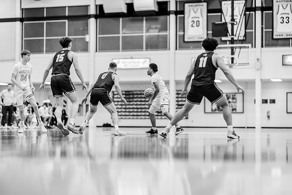 UWS MBB vs UWEC-144