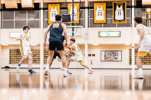 UWS MBB vs UWEC-96