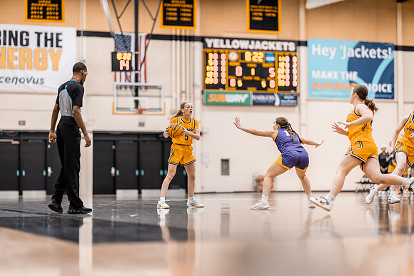 WBB vs UWSP Edits-13