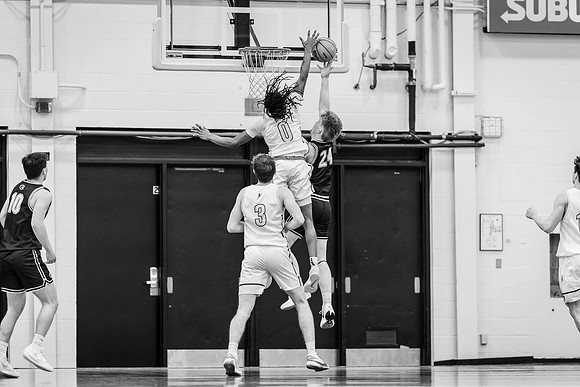 UWS MBB vs UWEC-43