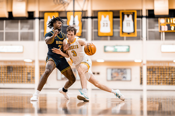 UWS MBB vs UWEC-81